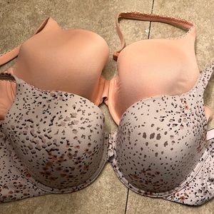 Two pack ❤️‍🔥🥰Victoria's Secret lightly lined bras❤️‍🔥🥰